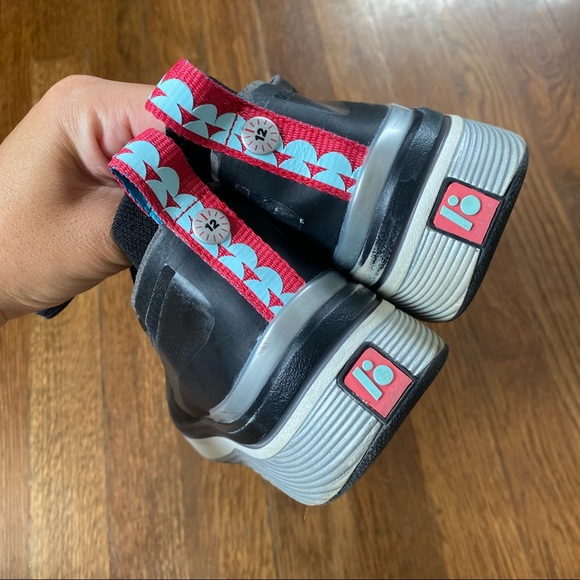 Bala Twelves Nurse Shoes Nocturnal Black - Picture 5 of 9